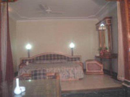 Hotel Ajay International Allahabad Ruang foto